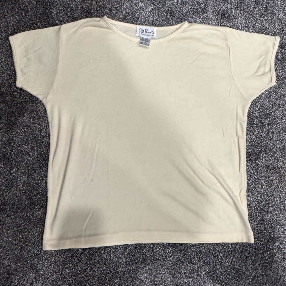 All Points by Reference
Point Vintage Beige Ribbed Scoop Neck T-Shirt Size M